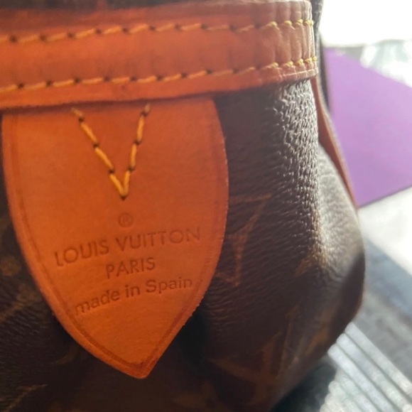 Authentic Louis Vuitton montorgueil pm - Picture 5 of 8